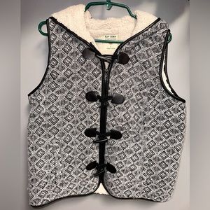 Ruff Hewn Faux Sherpa Lined Hooded Vest Women’s Sz L Gray‎ & Black